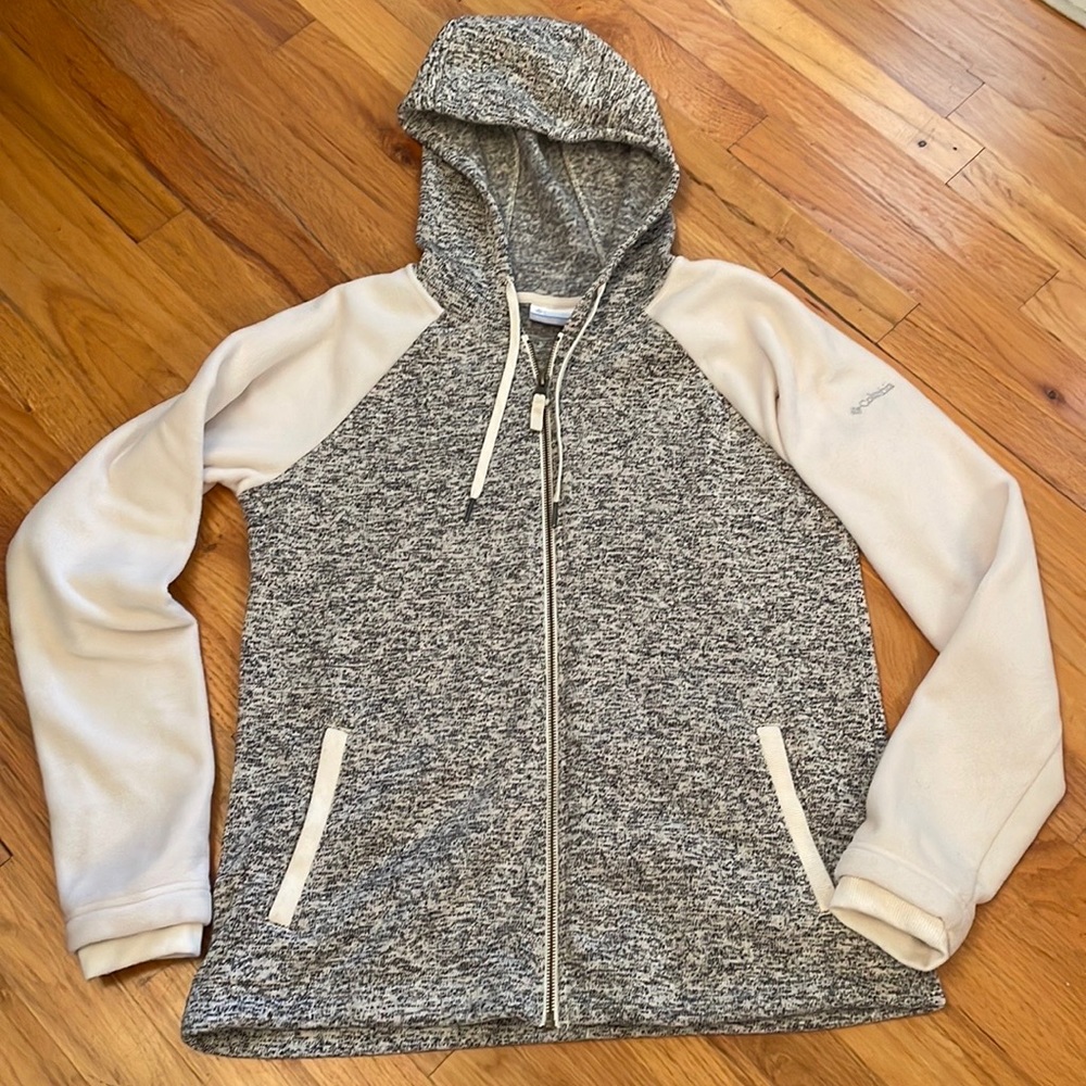 Columbia Hooded Fleece Jacket. Women’s Size Large. Zip-Up. Pockets. GUC